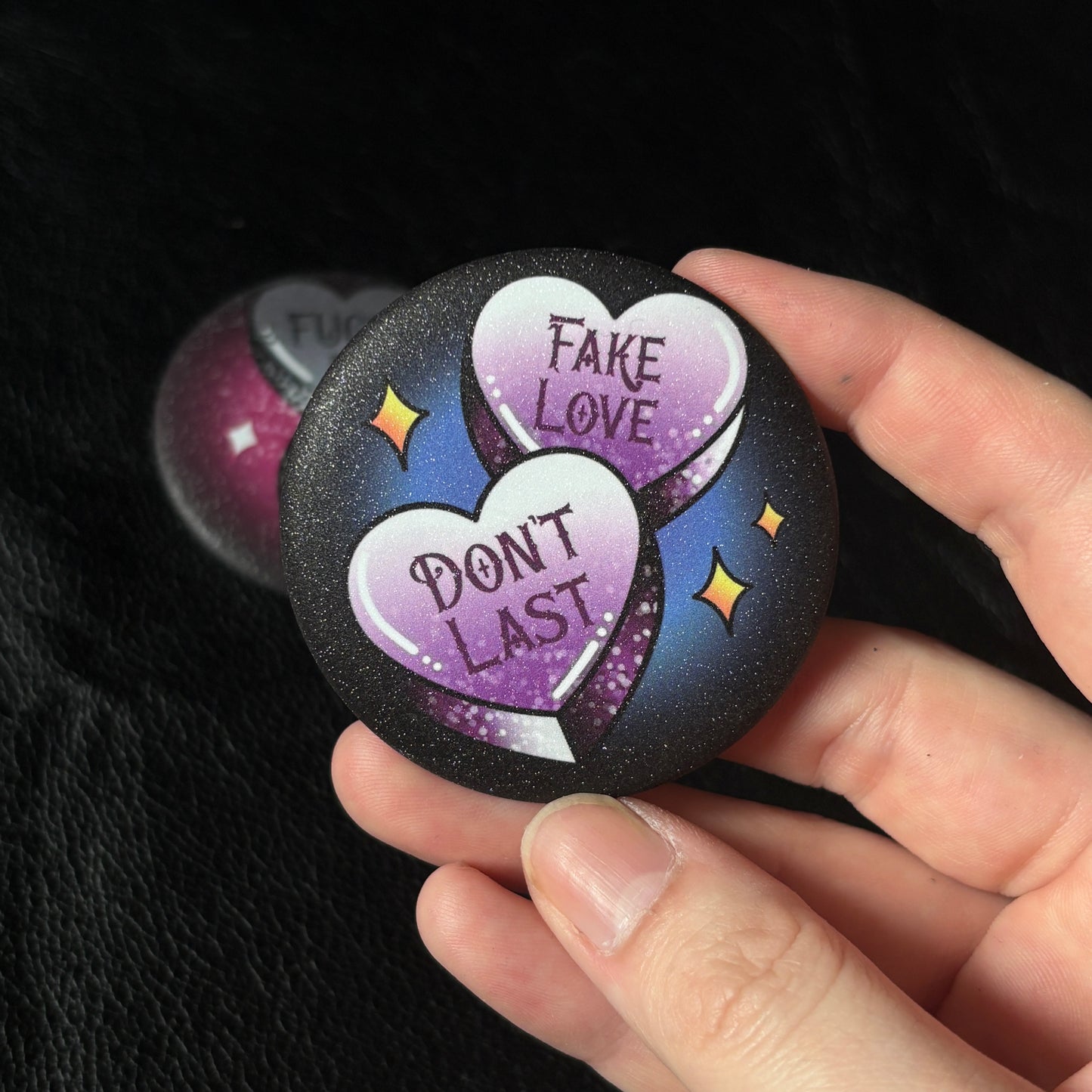 Fake Love (pinssi)