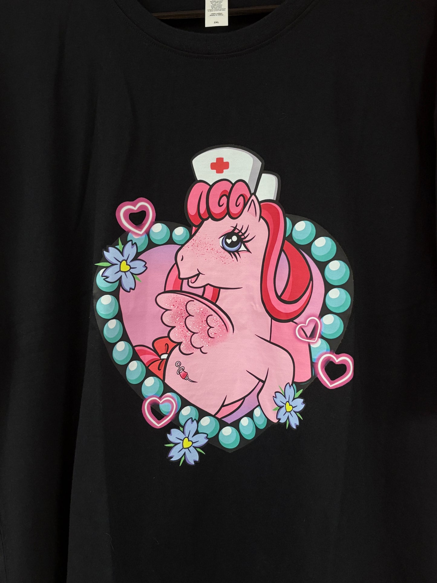 Nurse Pony (T-paita)